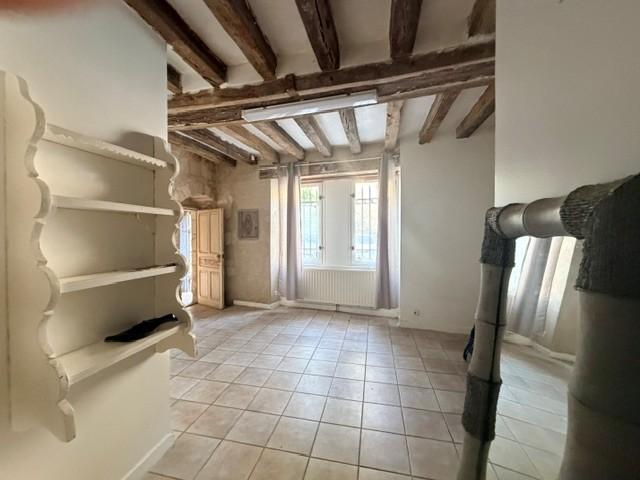 VENTE TRADITIONNELLE - APPARTEMENT - 2 PIECES - 34 M2 - A SAUMUR (49400)