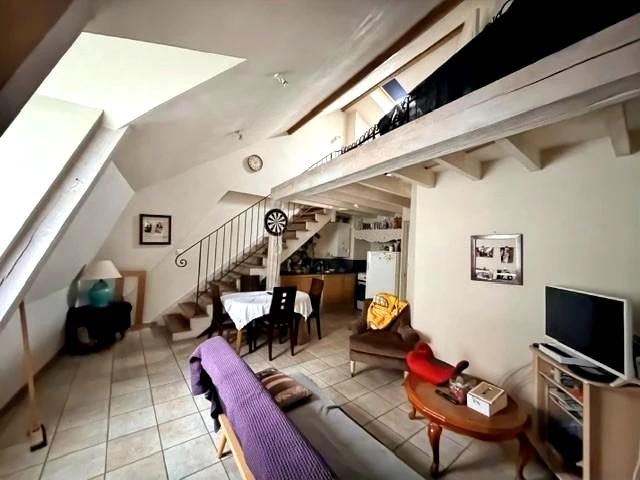 VENTE TRADITIONNELLE - APPARTEMENT - 3 PIECES - 69 M2 - A SAUMUR (49400)