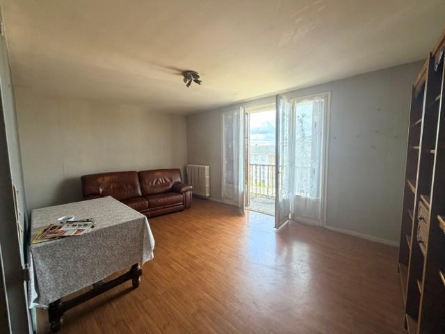 VENTE TRADITIONNELLE - APPARTEMENT - 3 PIECES - 61.49 M2 - A SAUMUR (49400)