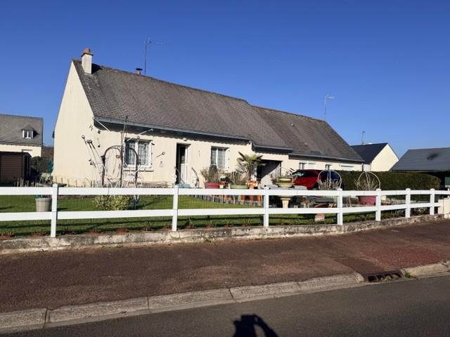 VENTE TRADITIONNELLE - MAISON - 4 PIECES - 60 M2 - A BAGNEUX (49400)