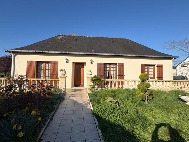 VENTE TRADITIONNELLE - MAISON - 5 PIECES - 100 M2 - A DISTRé (49400)