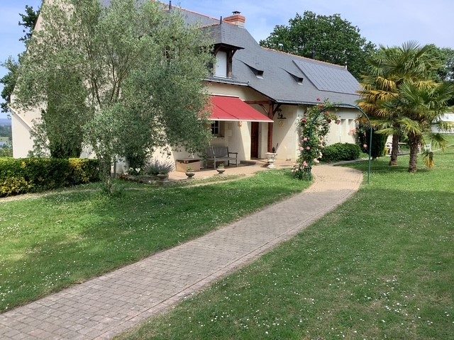 Vente Maison – 10 pièces – 376 m² à Saumur (49400)