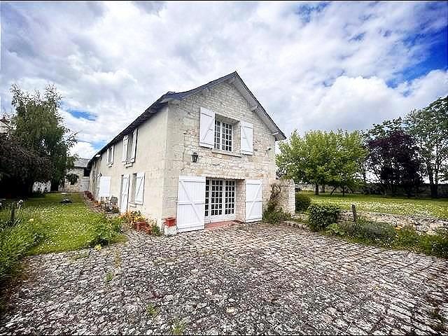 Vente Maison – 9 pièces – 320 m² à Artannes-sur-thouet (49260)