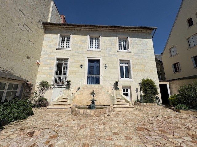 Vente Maison – 7 pièces – 170 m² à Saumur (49400)