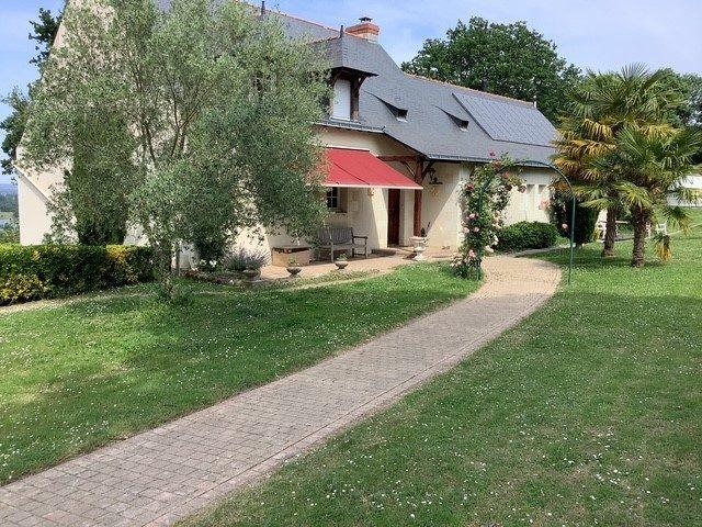 Vente Maison – 10 pièces – 376 m² à Saumur (49400)